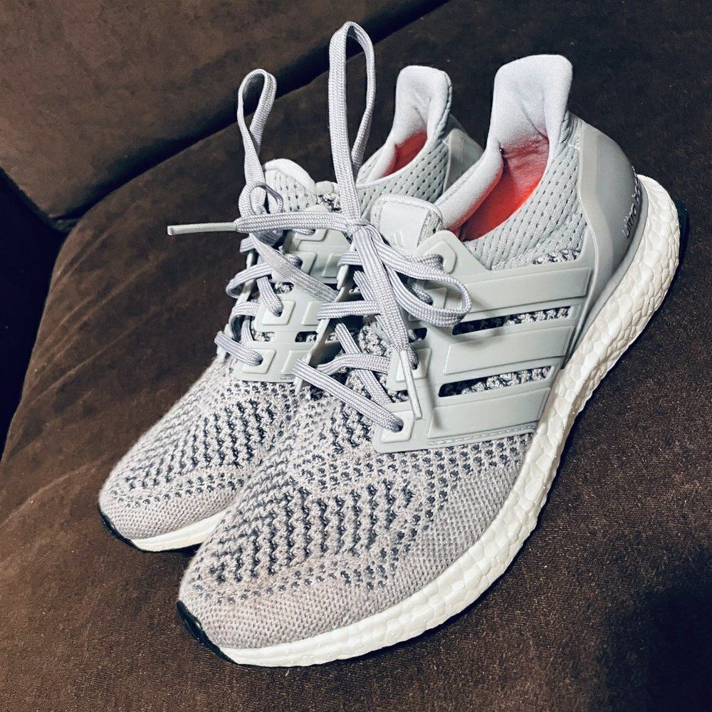 Excellent ADIDAS Ultraboost Ultra BOOST 1.0 Wool Grey 8.5 US womens - Picture 3 of 8